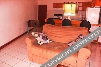 Royal Cove Hotel Jennings Bagian luar foto