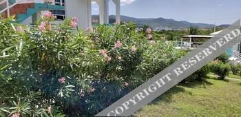 Royal Cove Hotel Jennings Bagian luar foto